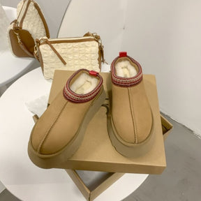 Snow plush sneakers